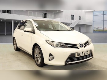 Toyota Auris feature image