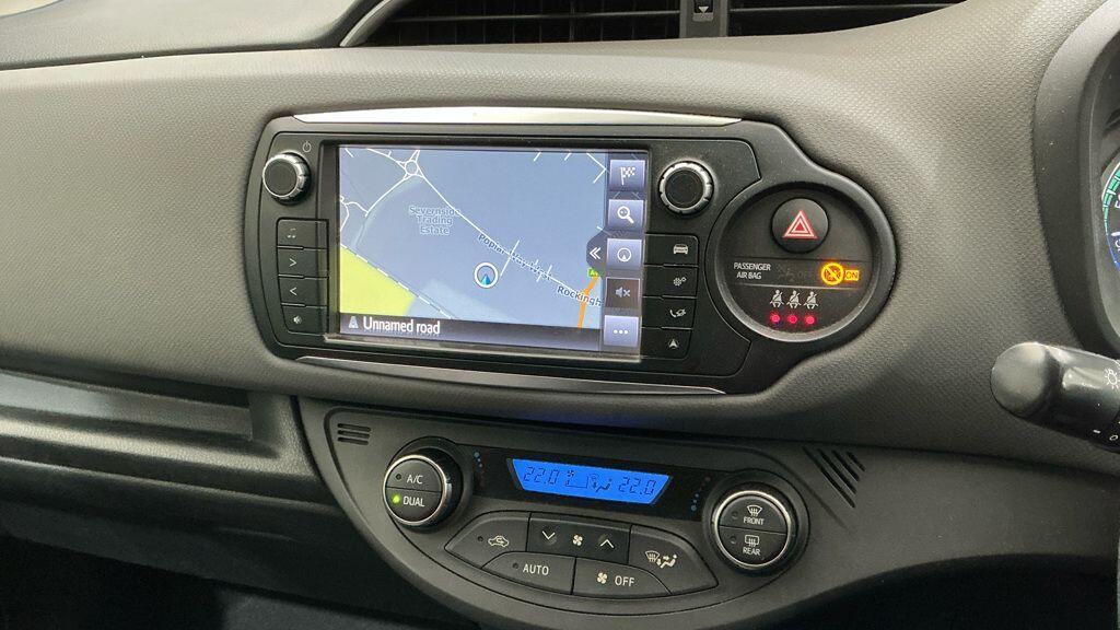 Used Toyota Yaris 2015 for sale - 78086490: Photo 15