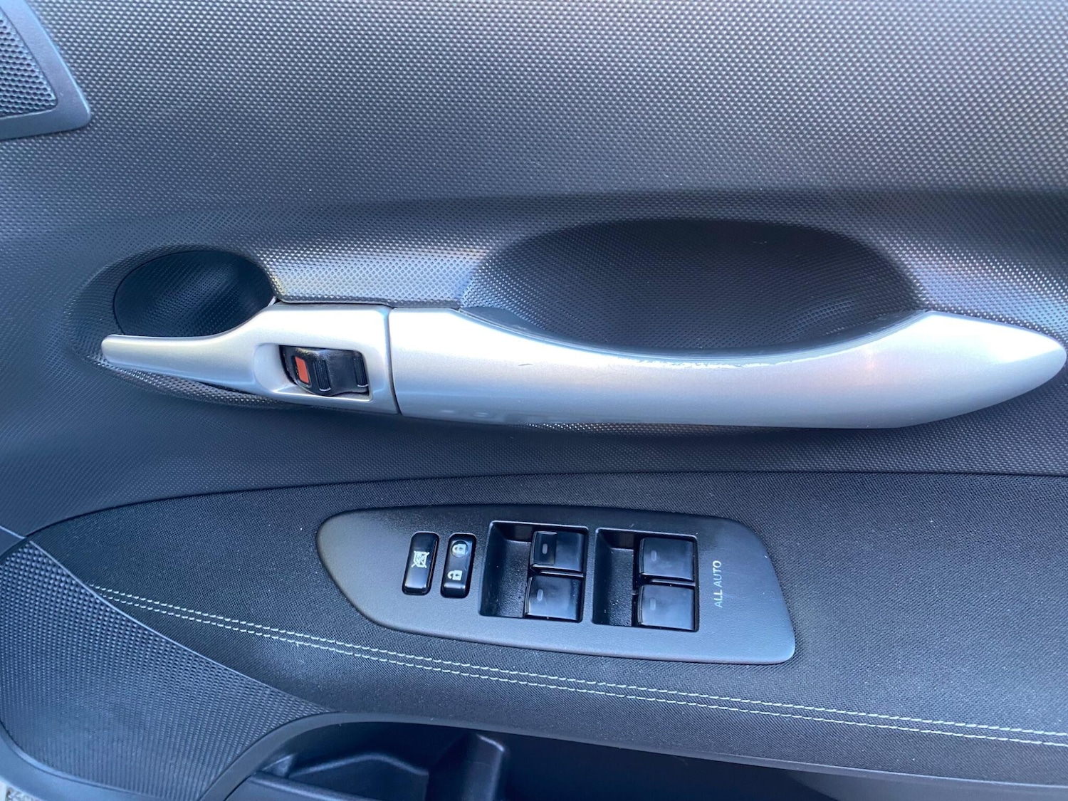 Used Toyota Auris 2012 for sale - 76215624: Photo 26