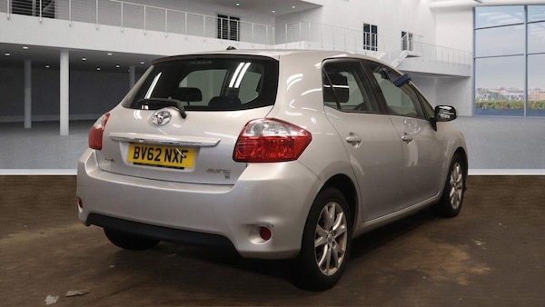Used Toyota Auris 2012 for sale - 76215624: Photo 4