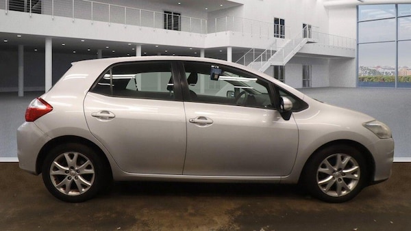 Used Toyota Auris 2012 for sale - 76215624: Photo 5