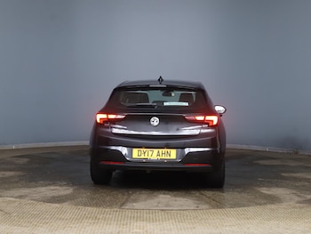 Used Vauxhall Astra 2017 for sale - 77588021: Photo