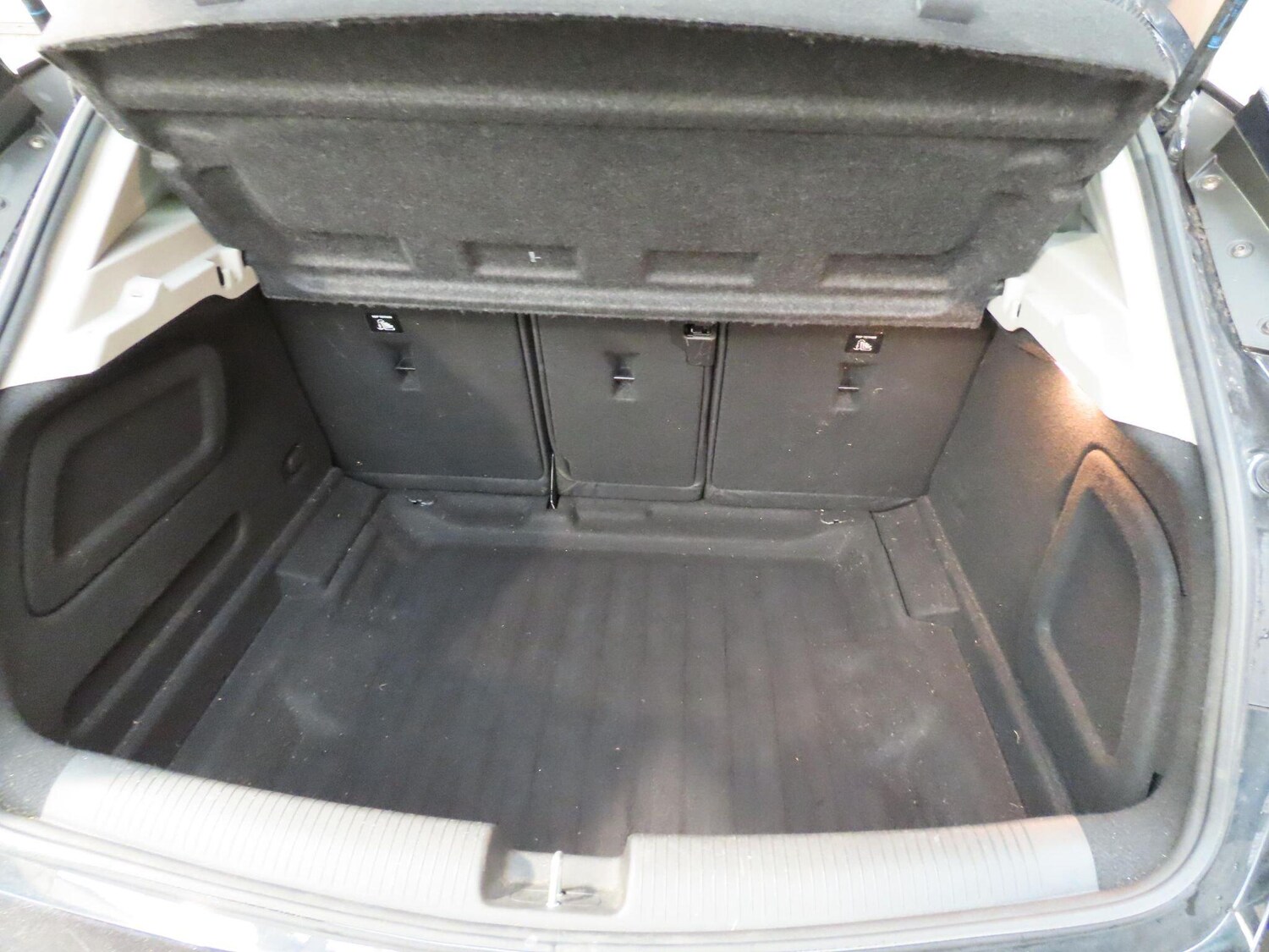 Used Vauxhall Astra for sale - 77588021: Photo 8