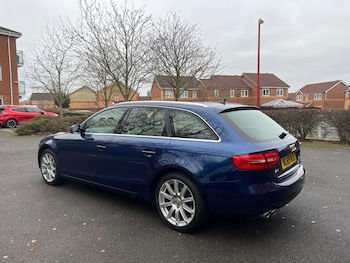 Used Audi A4 2015 for sale - 77685186: Photo