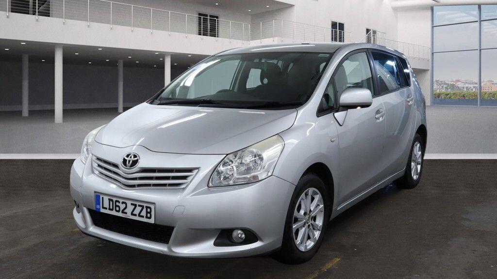Used Toyota Verso 2012 for sale - 77898299: Photo 2