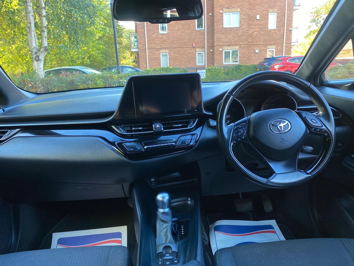 Used Toyota C-HR 2019 for sale - 76284017: Photo 11