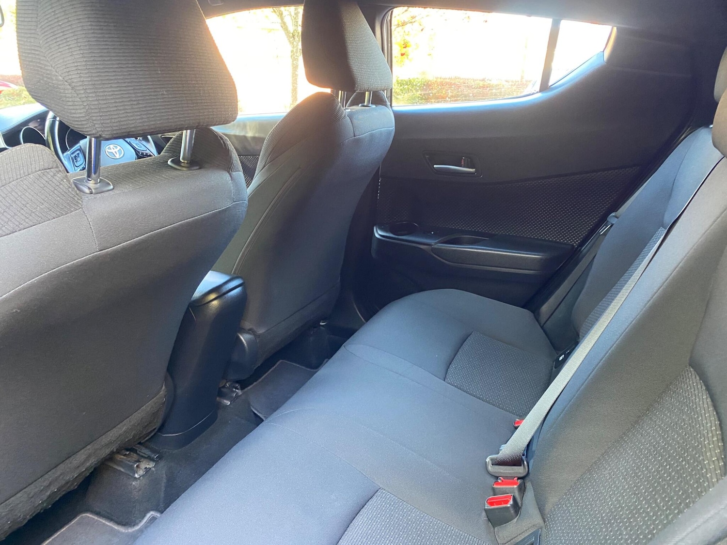 Used Toyota C-HR 2019 for sale - 76284017: Photo 27