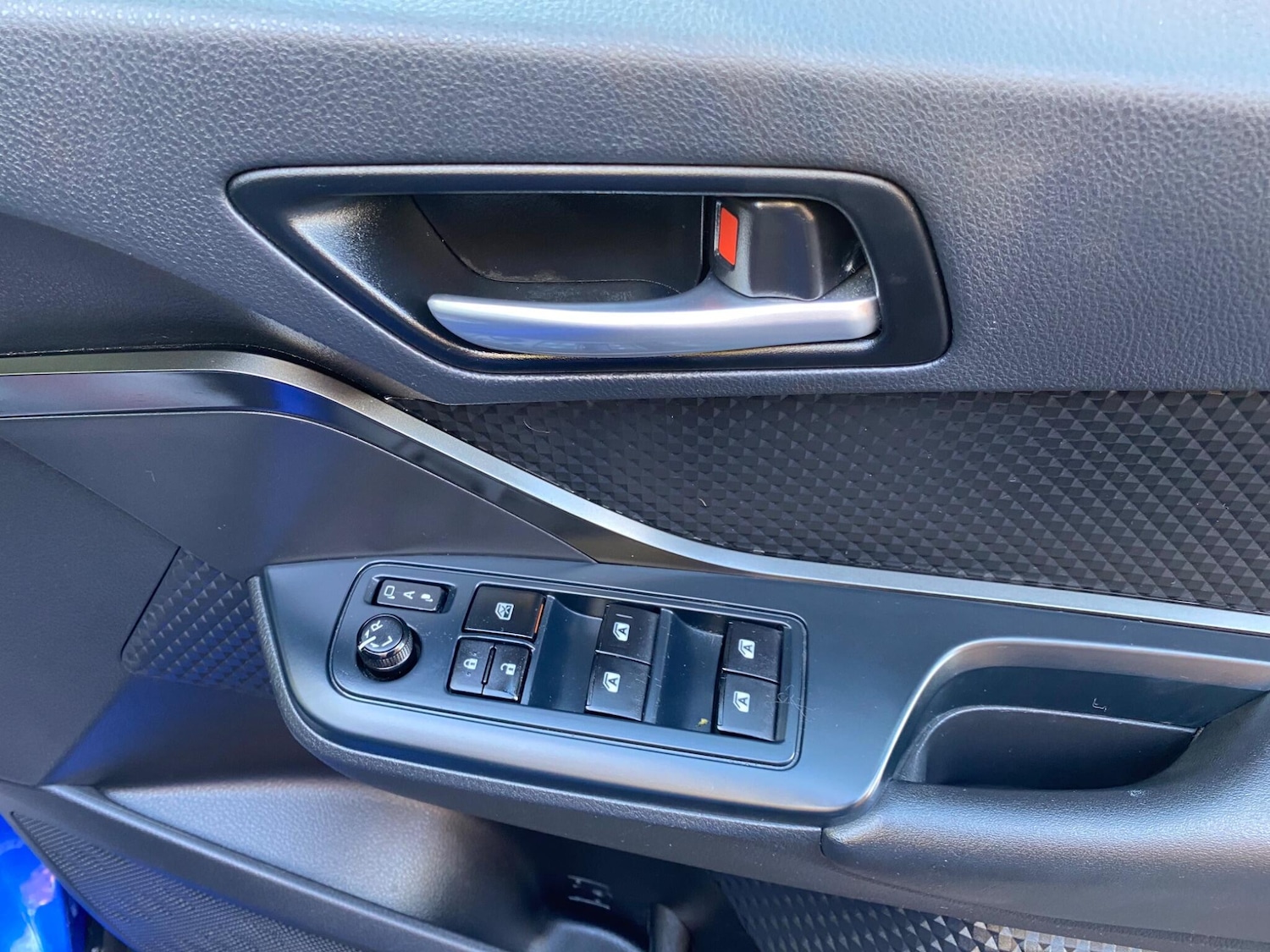 Used Toyota C-HR 2019 for sale - 76284017: Photo 28