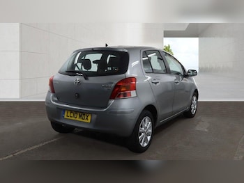 Used Toyota Yaris 2010 for sale - 79613695: Photo