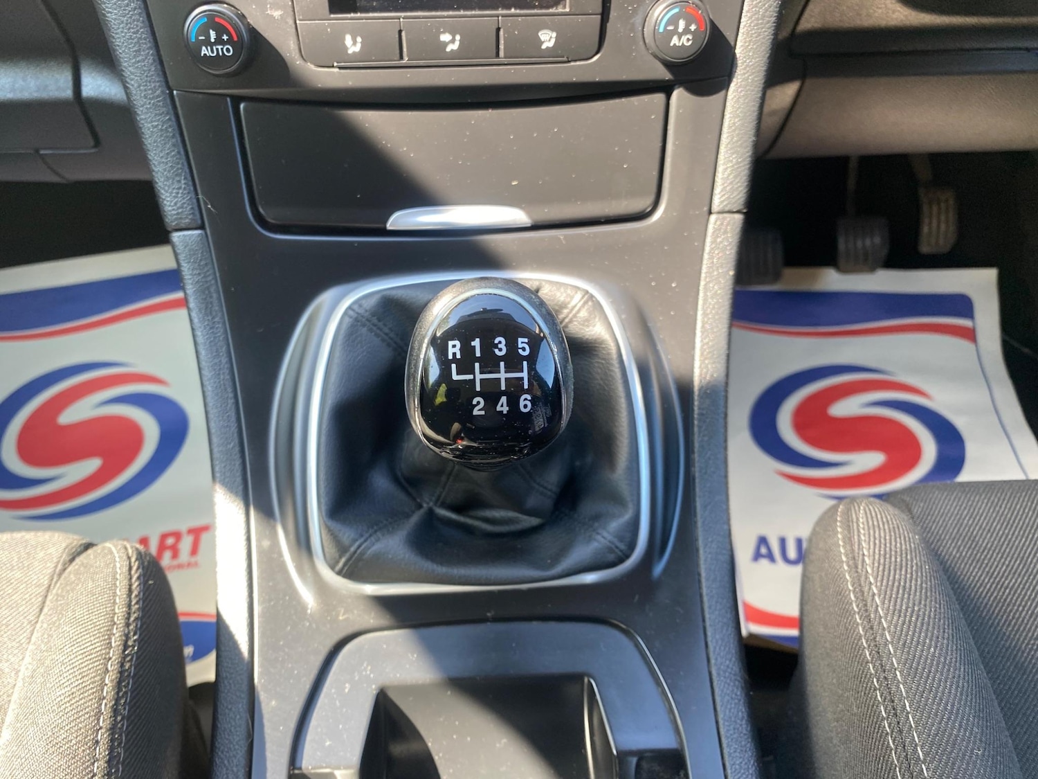 Used Ford S-Max 2013 for sale - 77145468: Photo 15