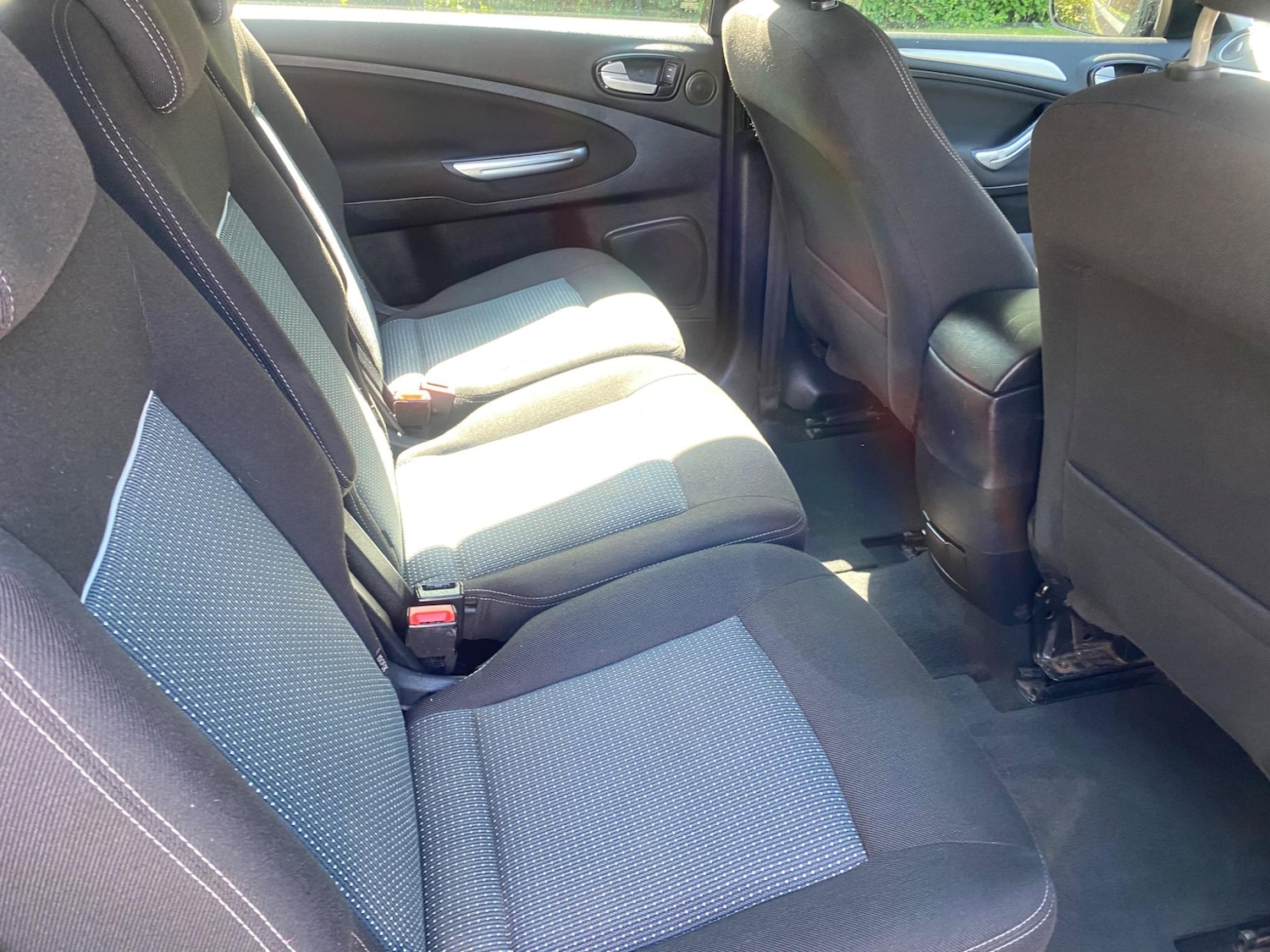 Used Ford S-Max 2013 for sale - 77145468: Photo 20