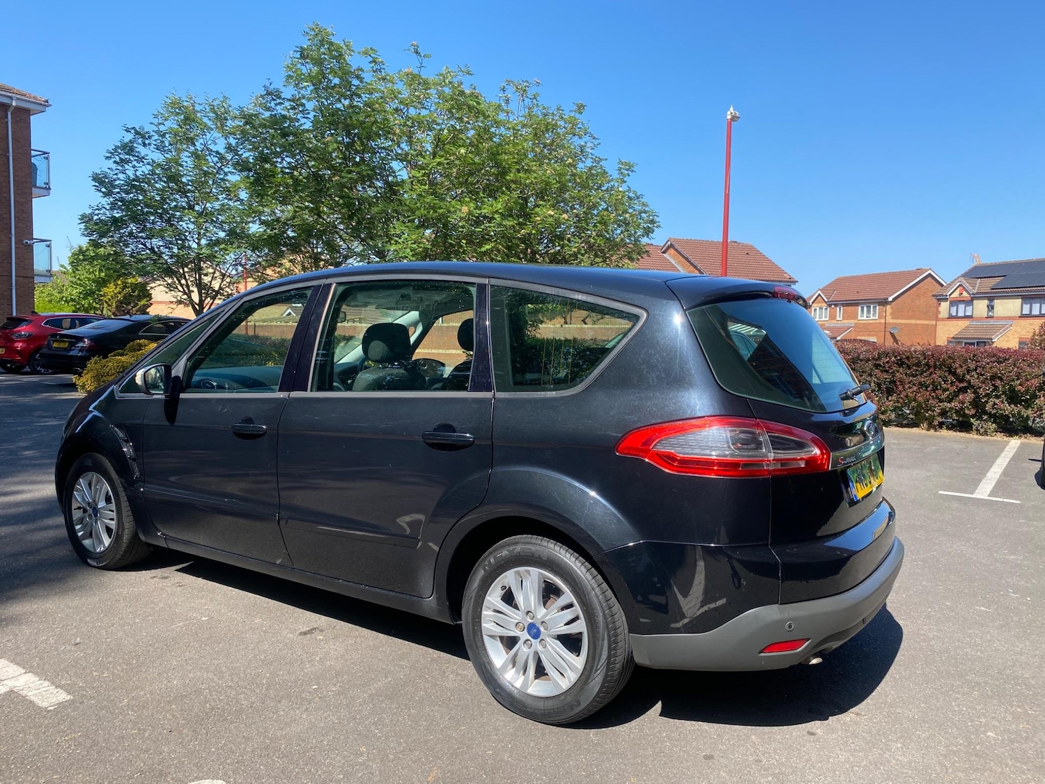 Used Ford S-Max 2013 for sale - 77145468: Photo 4