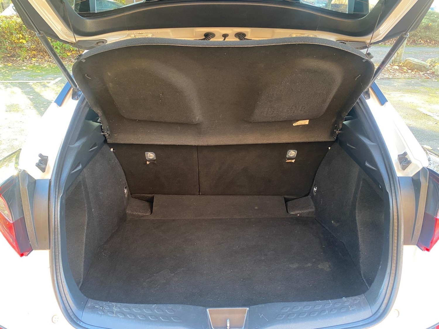 Used Toyota C-HR 2021 for sale - 77285910: Photo 32