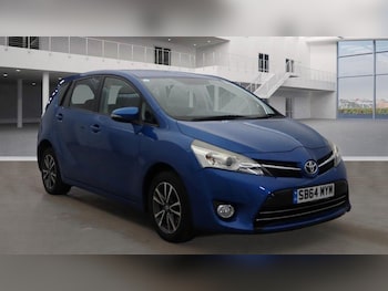 Used Toyota Verso 2014 for sale - 75622658: Photo