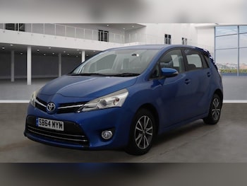 Used Toyota Verso 2014 for sale - 75622658: Photo