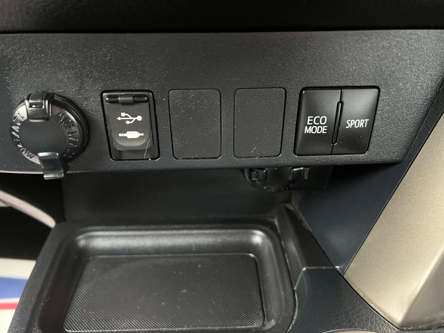 Used Toyota RAV4 2013 for sale - 77145429: Photo 23