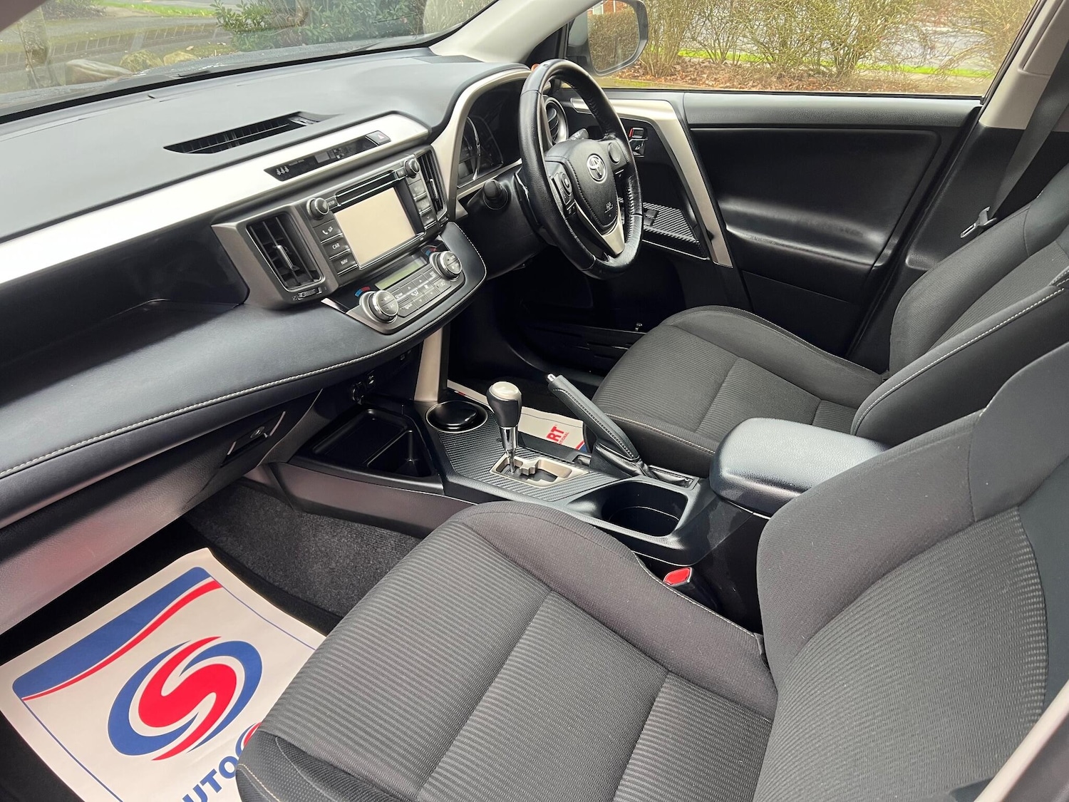 Used Toyota RAV4 2013 for sale - 77145429: Photo 9