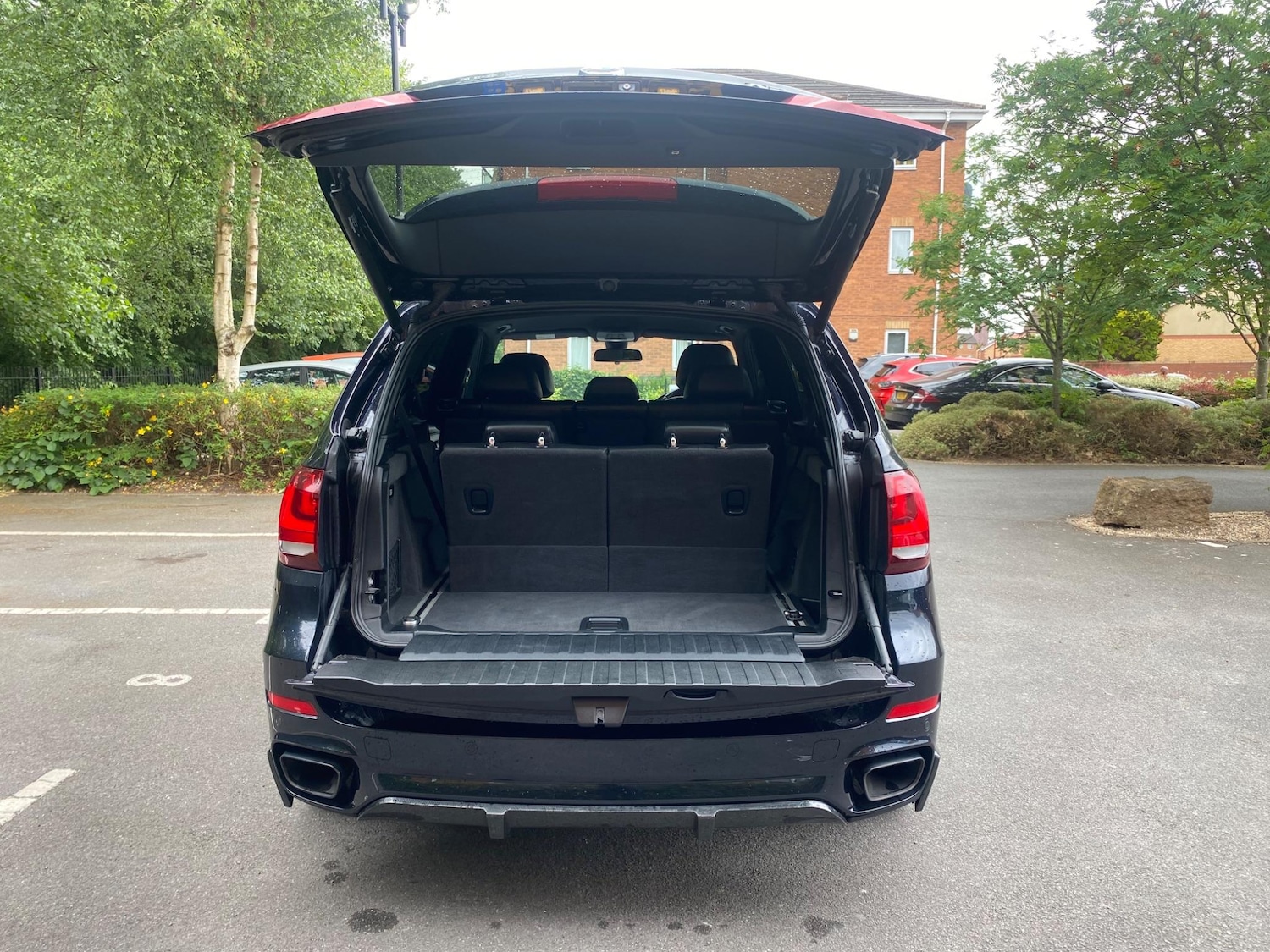 Vehicle 33