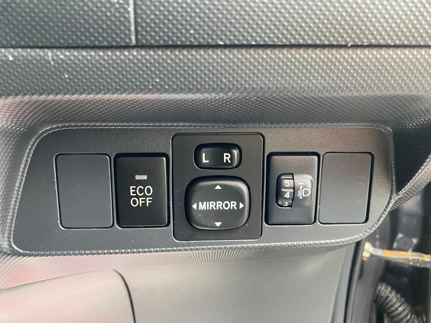 Used Toyota Auris 2009 for sale - 75669927: Photo 17