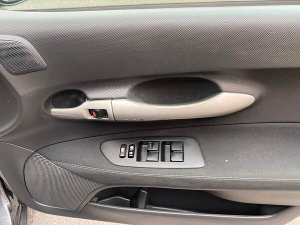 Used Toyota Auris 2009 for sale - 75669927: Photo 18