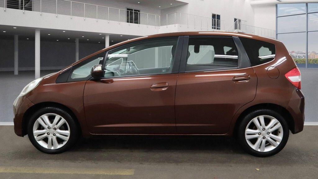 Used Honda Jazz 2011 for sale - 77009907: Photo 6