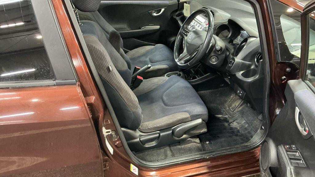 Used Honda Jazz 2011 for sale - 77009907: Photo 8