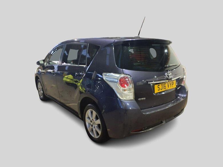 Used Toyota Verso 2016 for sale - 77401255: Photo 4