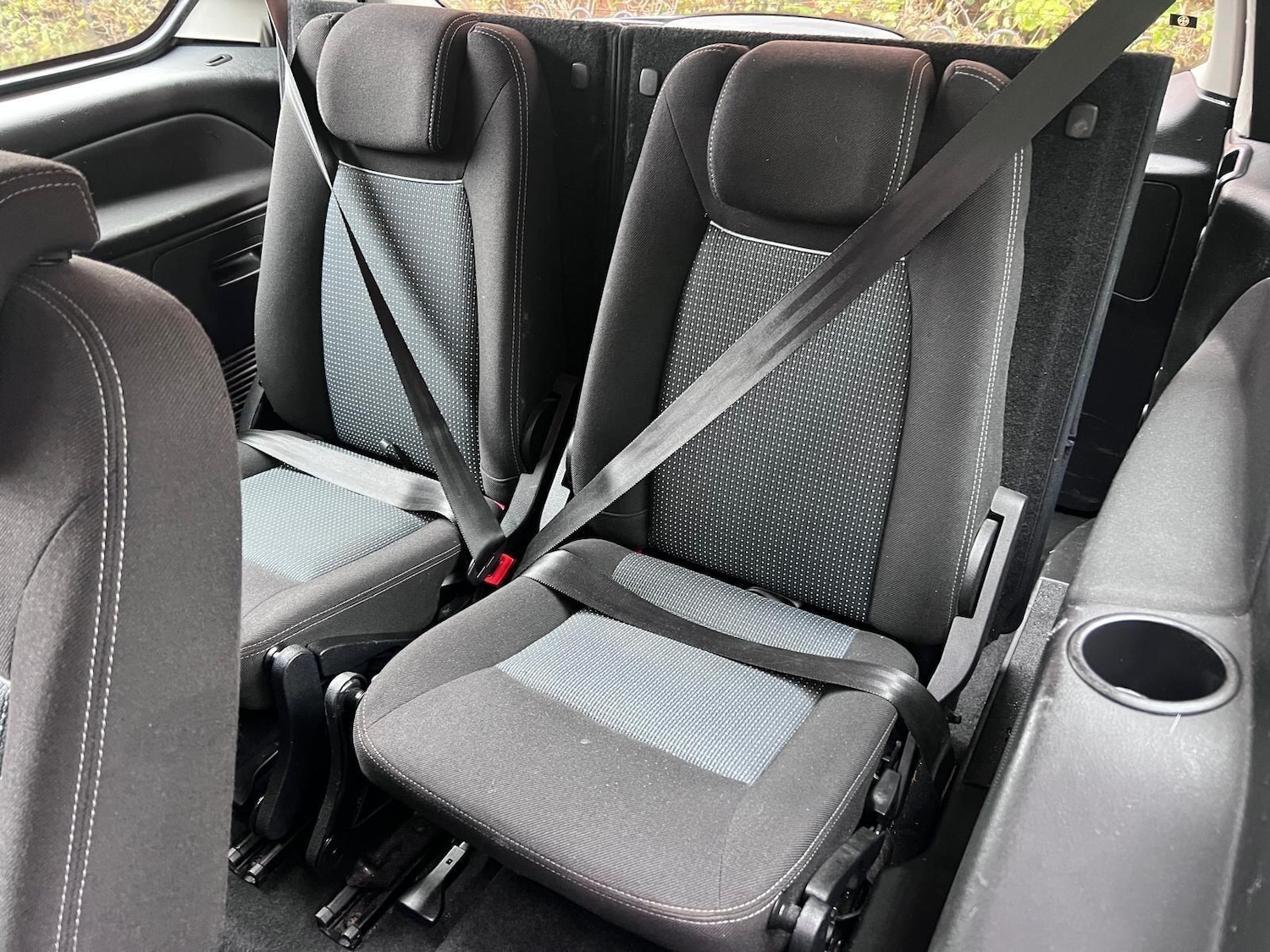 Used Ford Galaxy 2012 for sale - 75401312: Photo 23