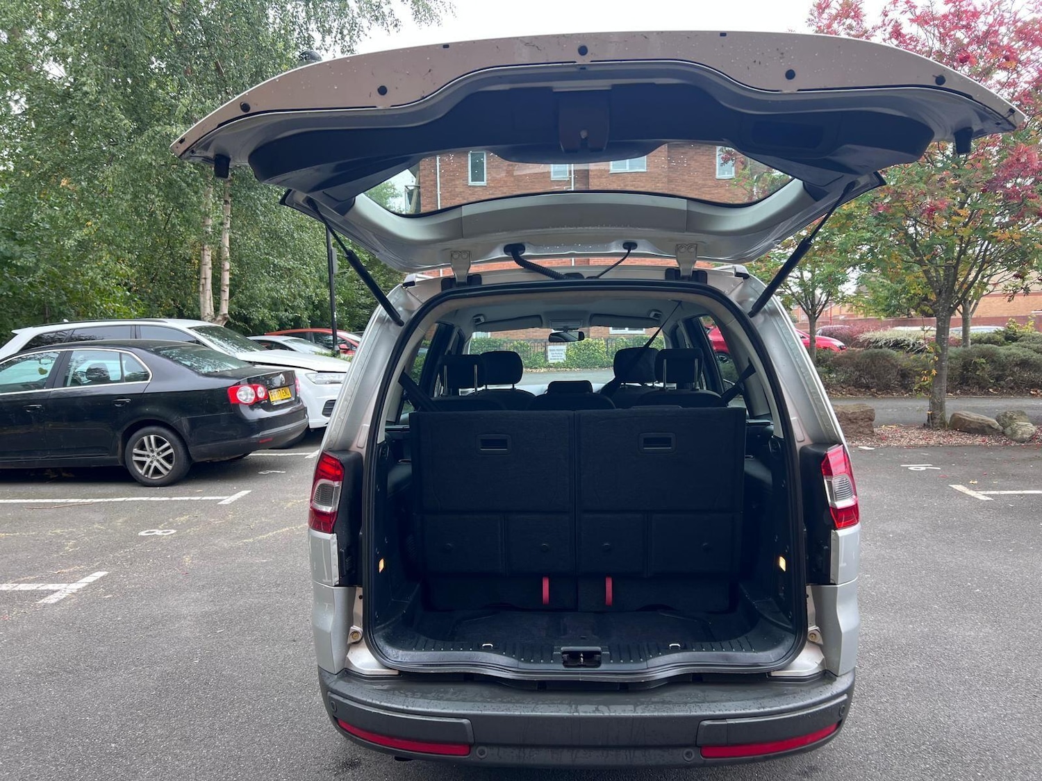 Used Ford Galaxy 2012 for sale - 75401312: Photo 24