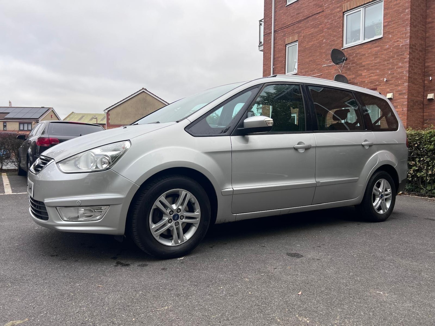 Used Ford Galaxy 2012 for sale - 75401312: Photo 33