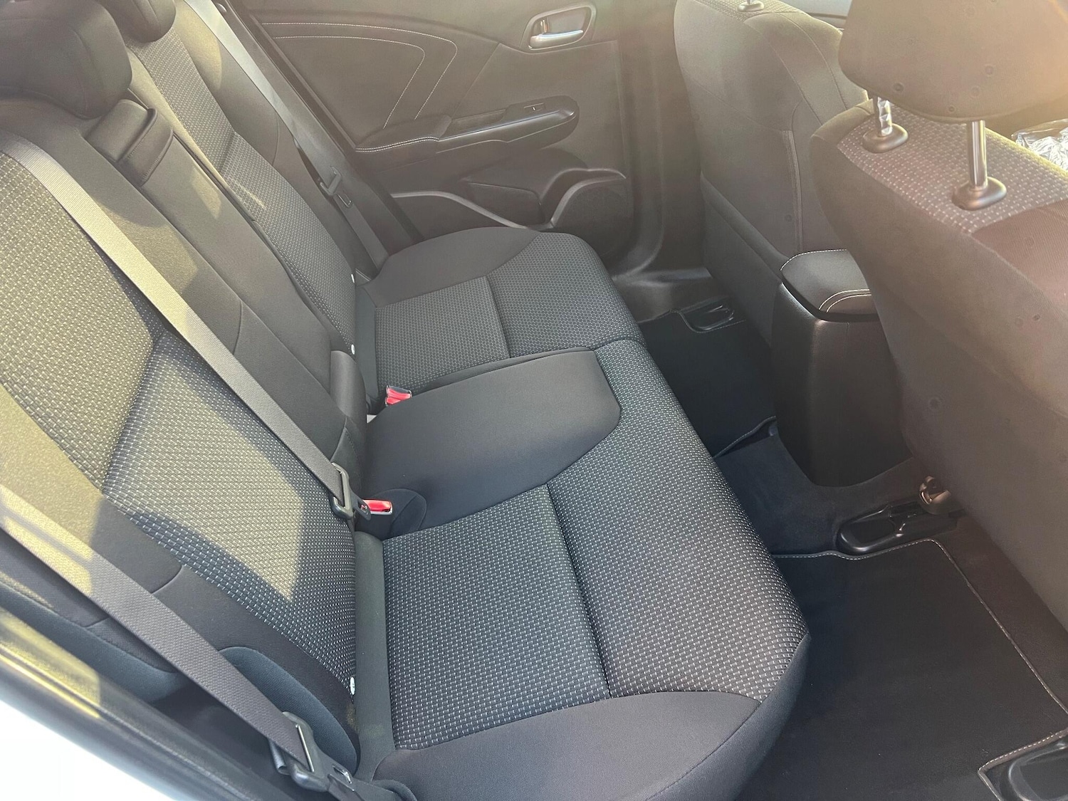 Used Honda Civic 2015 for sale - 77145448: Photo 24