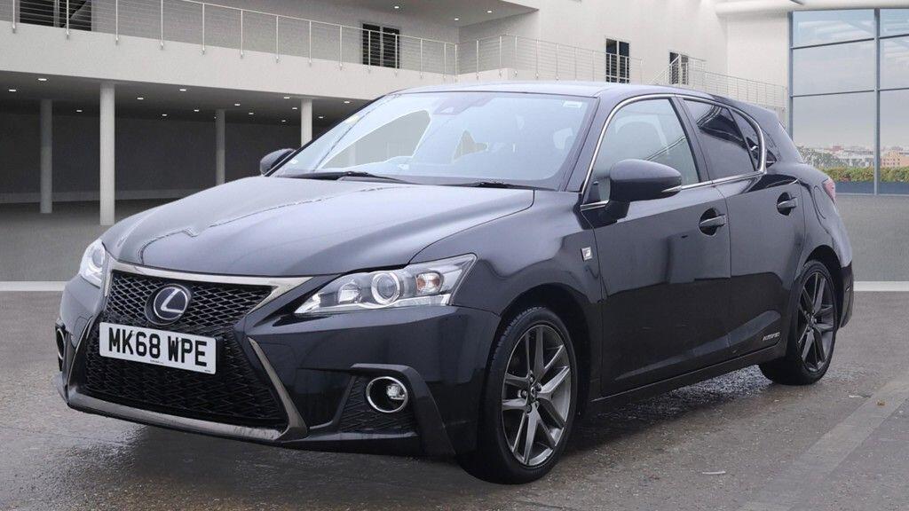 Used Lexus CT 2018 for sale - 76887135: Photo 2