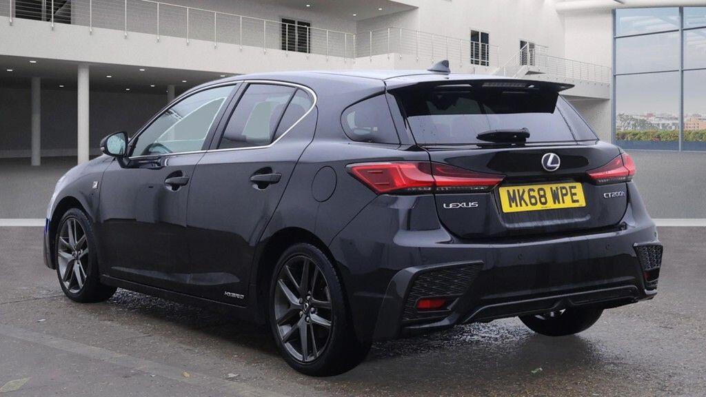 Used Lexus CT 2018 for sale - 76887135: Photo 3