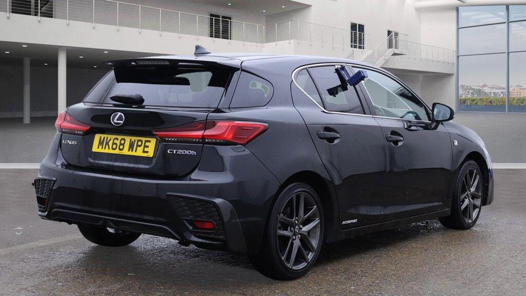 Used Lexus CT 2018 for sale - 76887135: Photo 4