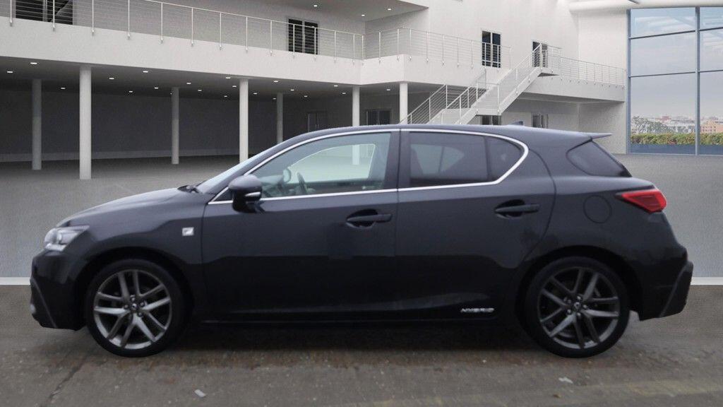 Used Lexus CT 2018 for sale - 76887135: Photo 6