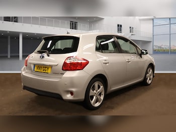 Used Toyota Auris 2011 for sale - 76441228: Photo