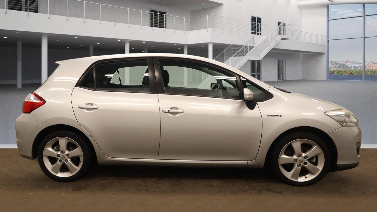 Used Toyota Auris 2011 for sale - 76441228: Photo 5