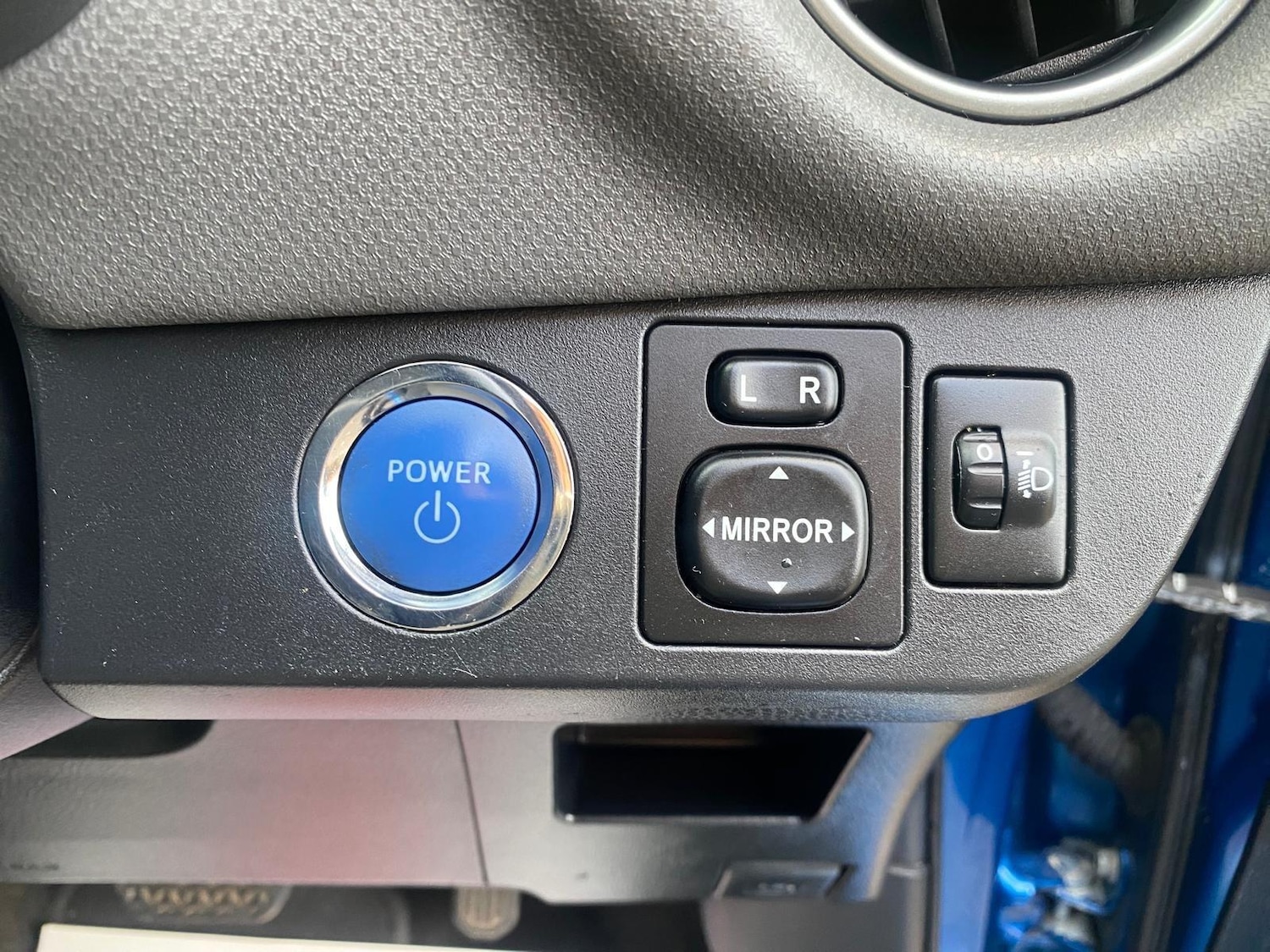 Used Toyota Yaris 2016 for sale - 77009893: Photo 25