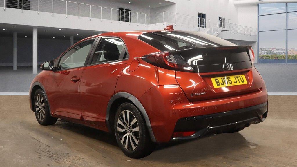 Used Honda Civic 2016 for sale - 77030994: Photo 3
