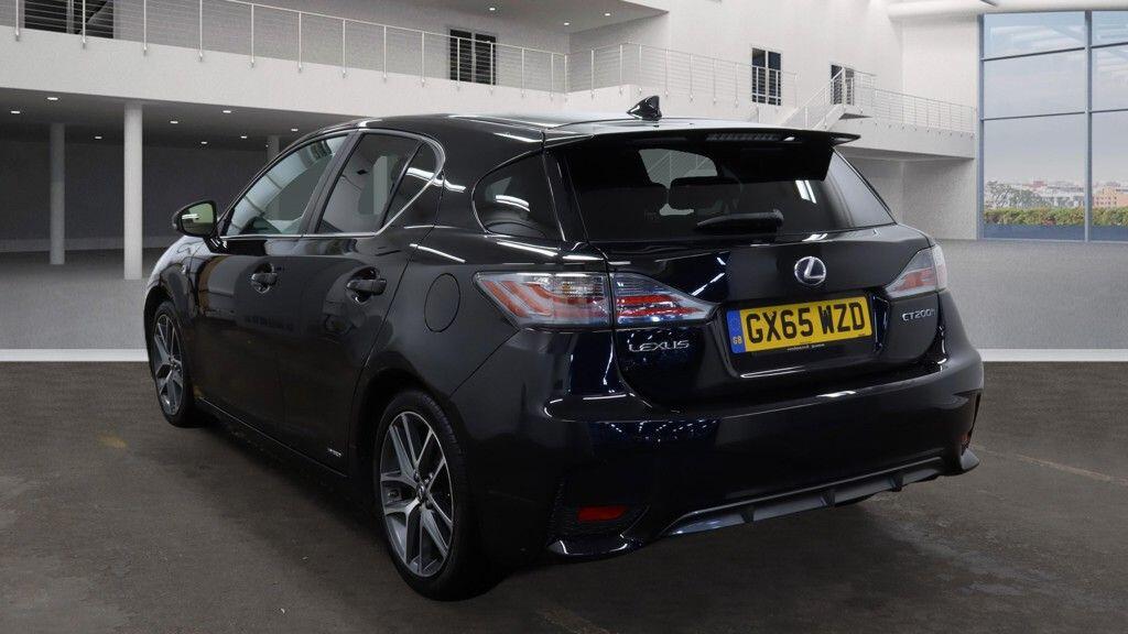 Used Lexus CT 2015 for sale - 76887129: Photo 4