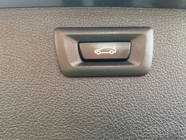 Used BMW 3 Series 2017 for sale - 74713556: Photo 29