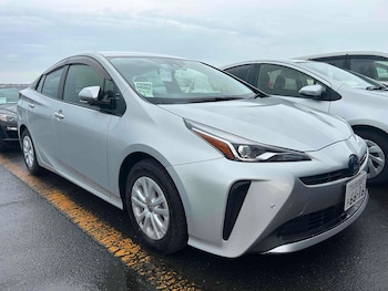 2025 (21) - 1.8 VVT-h Business Edition Hatchback 5dr Petrol Hybrid CVT Euro 6 (s/s) (12