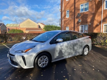 Used Toyota Prius 2021 for sale - 76667250: Photo