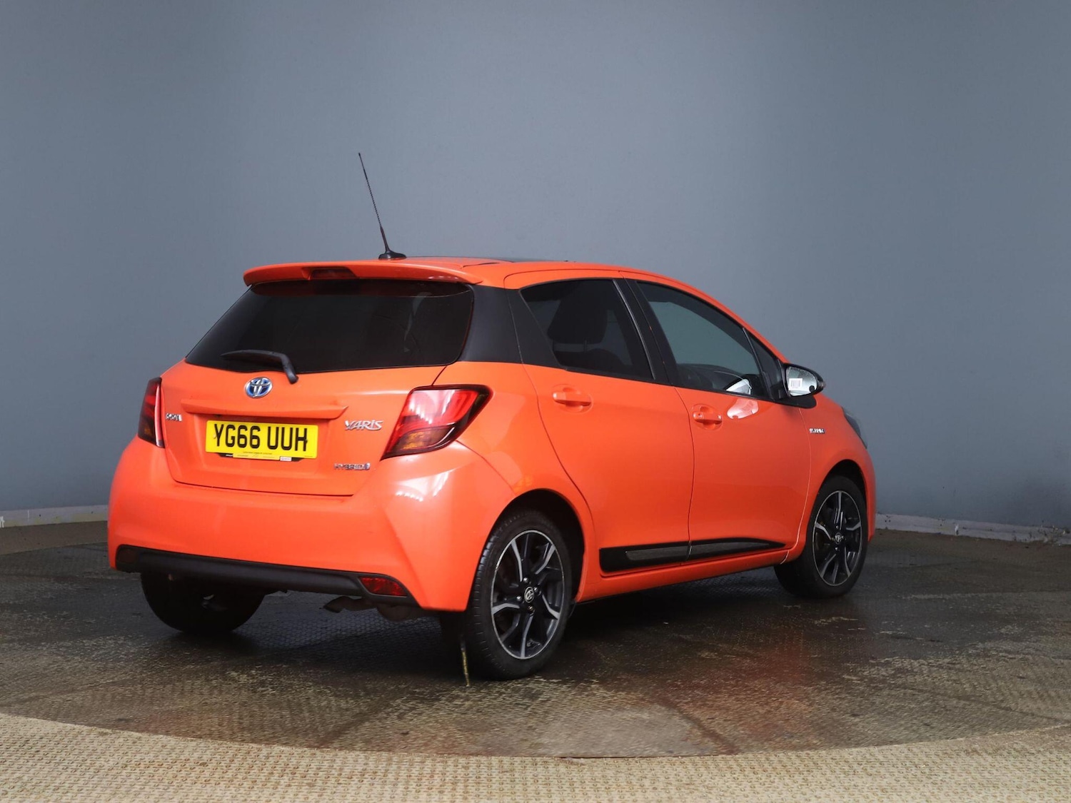 Used Toyota Yaris 2016 for sale - 77031003: Photo 6