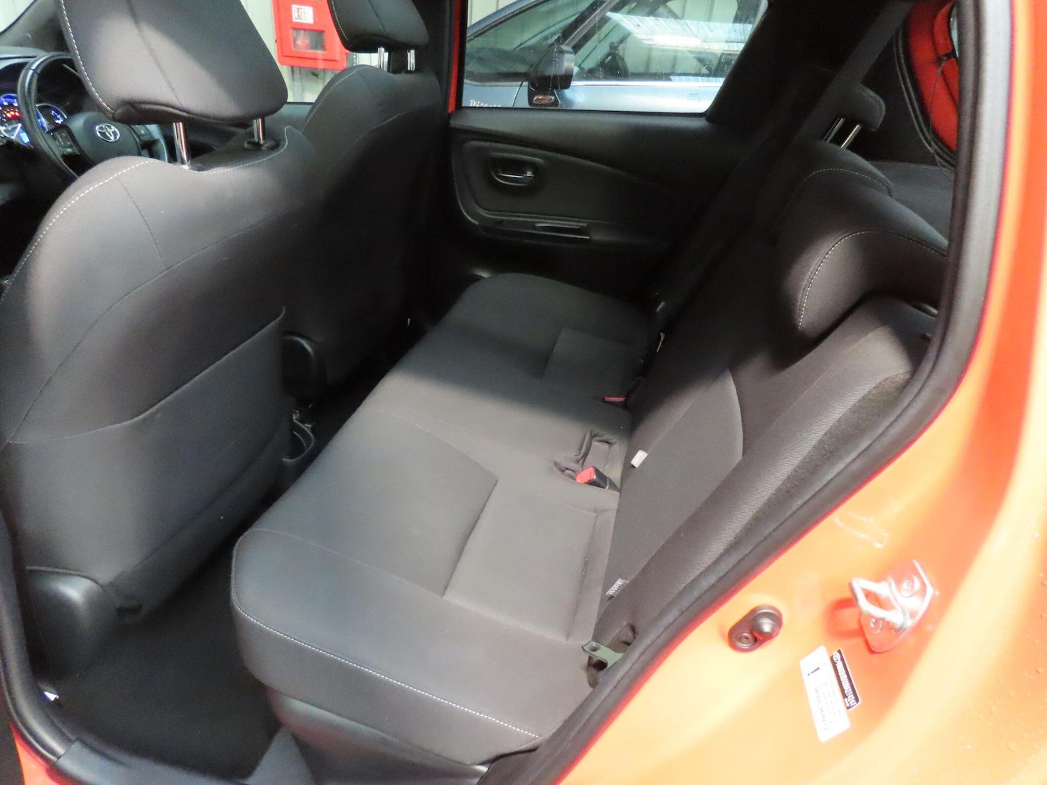 Used Toyota Yaris 2016 for sale - 77031003: Photo 9