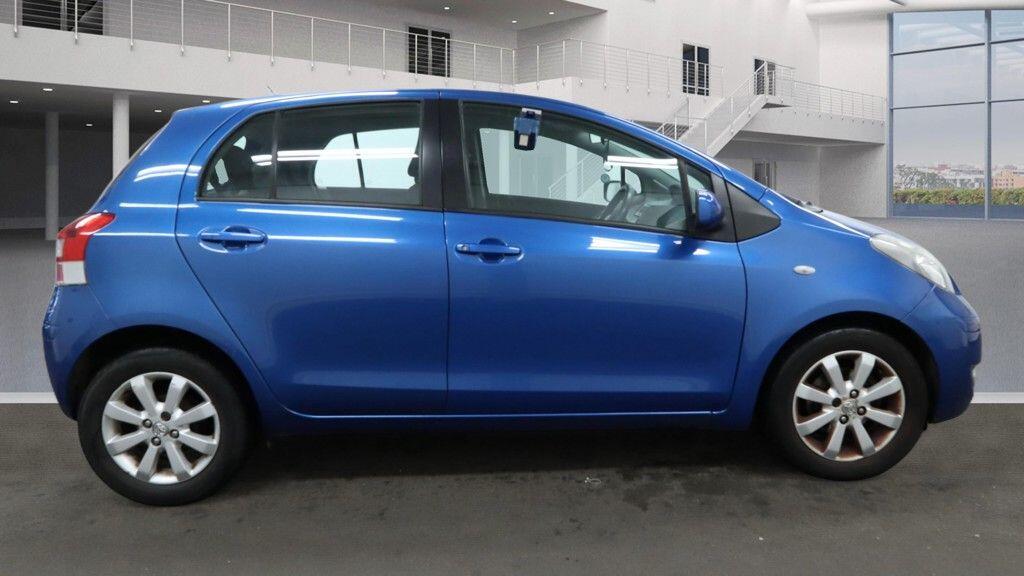 Used Toyota Yaris 2011 for sale - 77145467: Photo 5