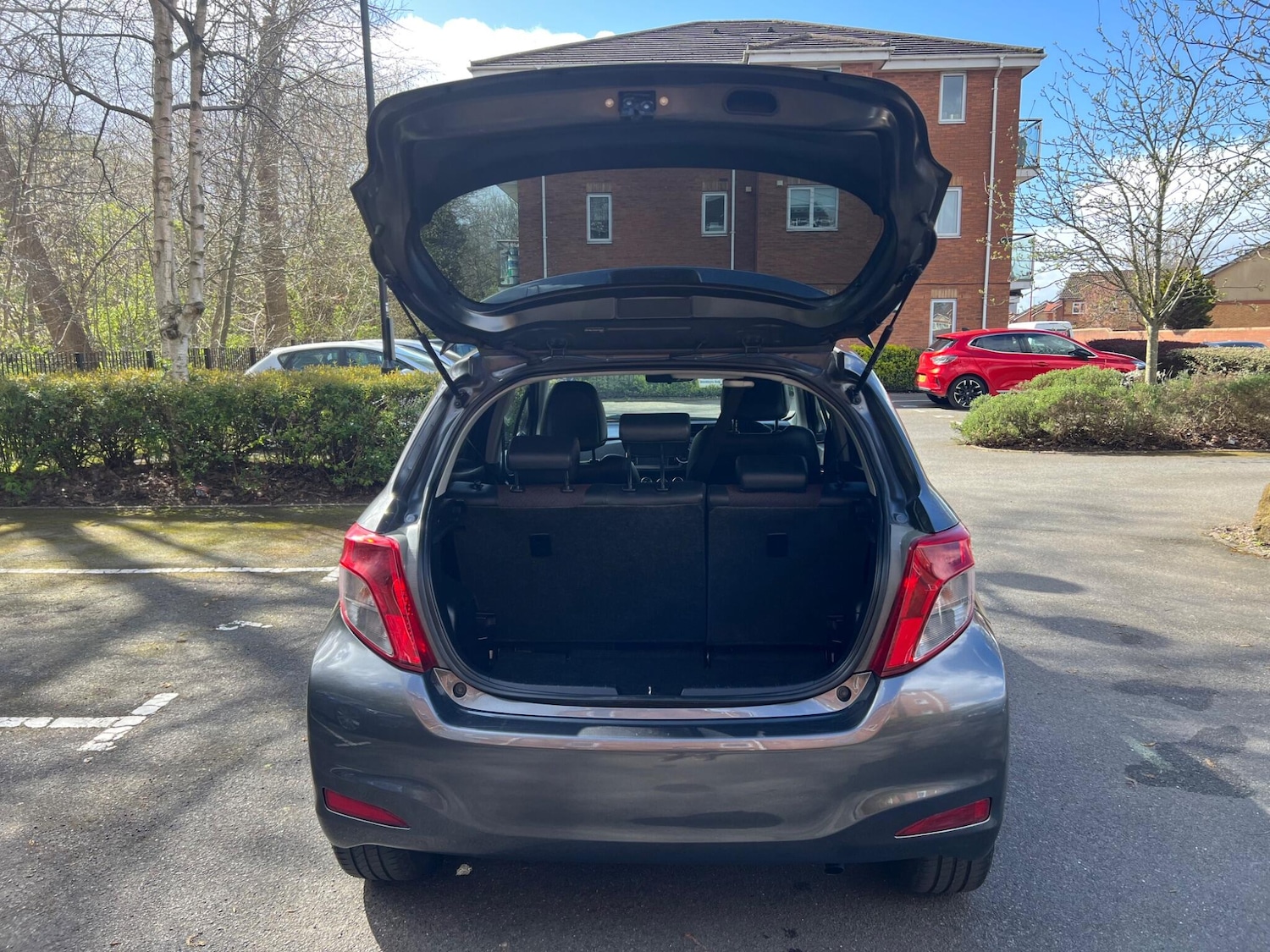 Used Toyota Yaris 2012 for sale - 78220714: Photo 25