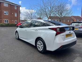 Used Toyota Prius 2021 for sale - 78047451: Photo