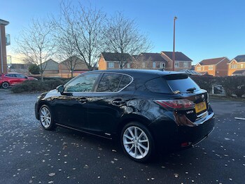 Used Lexus CT 2011 for sale - 77031039: Photo