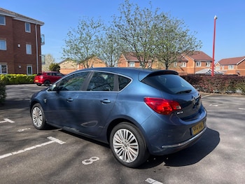 Used Vauxhall Astra 2014 for sale - 78603045: Photo